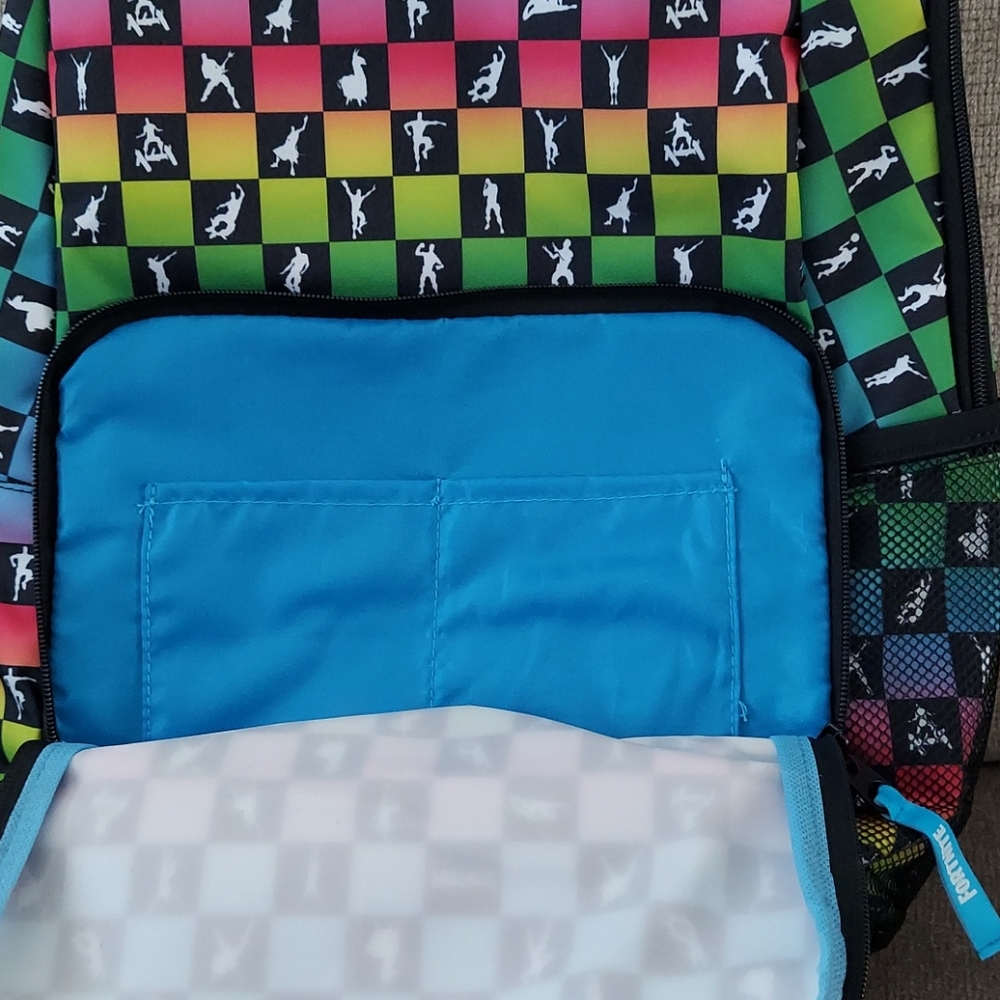 Fortnite Amplify backpack - Picture 2 of 4